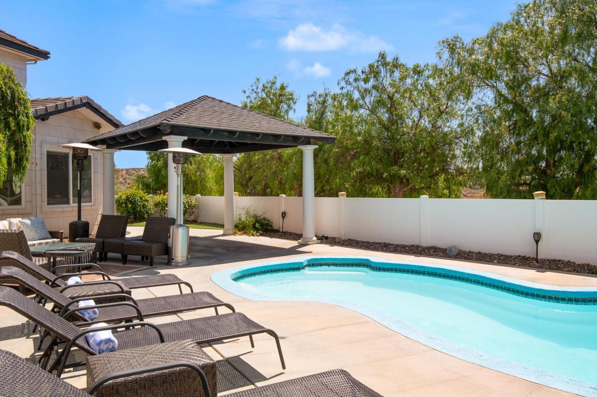 Grand Contento By Avantstay Extraordinary Estate W Pool Hot Tub Movie Room Temecula Luaran gambar